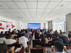 甘州区新墩镇市场监管所：召开学校食堂平安约